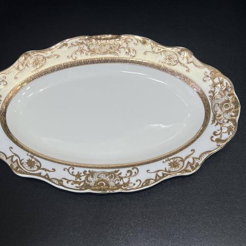 Lily porcelain 60 talik idishlar to'plami zarli