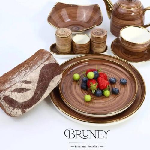 44 talik nonushta uchun idishlar to'plami Bruney S43-10