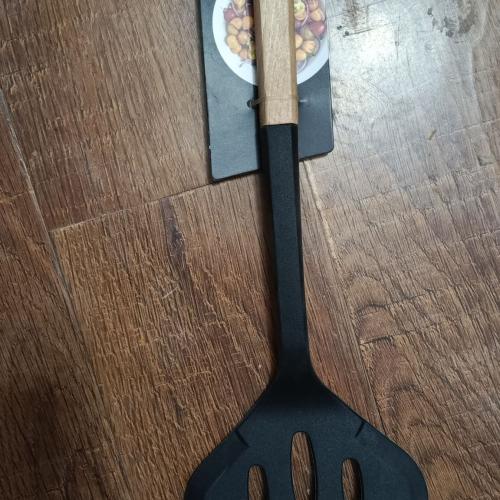Kapkir Anisa P2033