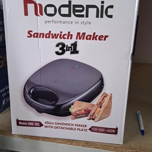 Modenic toster UMX-105