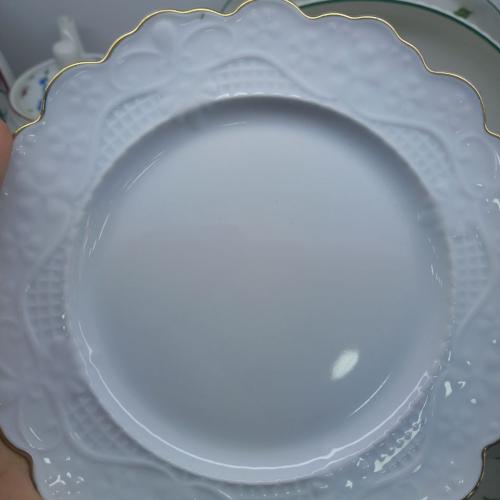 Elegant 62 talik idishlar to'plam