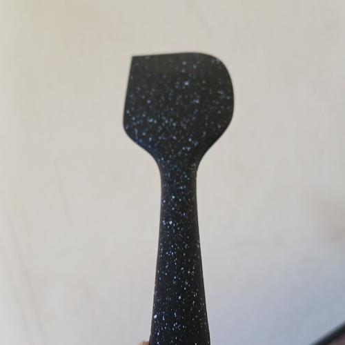 Silikon qora lopatka